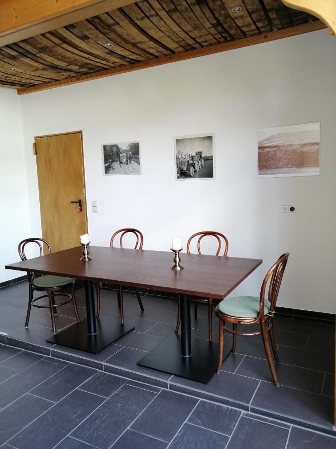 Weingut Licht-Stadtfeld Brauneberg Eksteriør billede