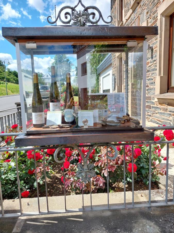 Weingut Licht-Stadtfeld Brauneberg Eksteriør billede